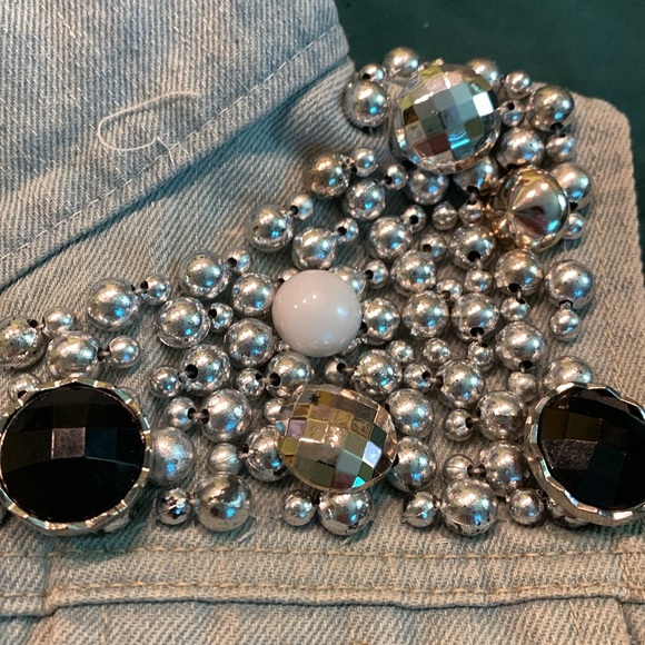 Vintage distressed  jean vest - Picture 8 of 10